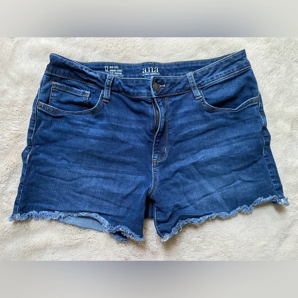 A.N.A Midrise Denim shorts - Picture 3 of 5